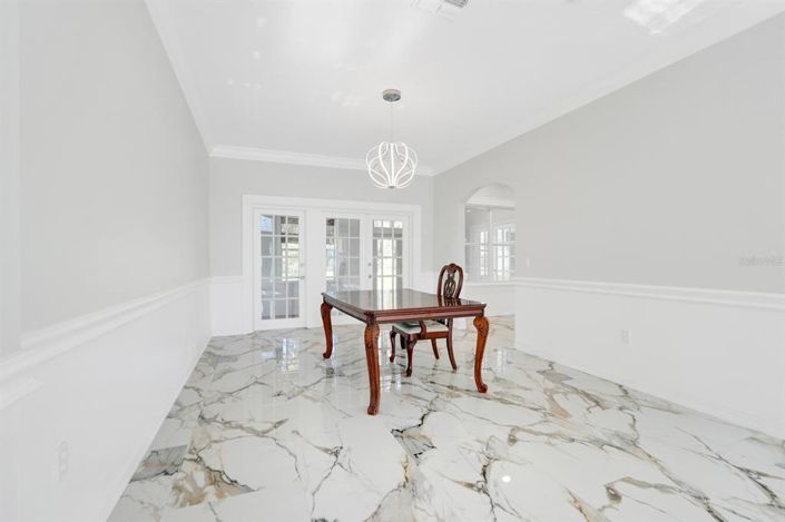 Image No.12-4 Bed Property for sale