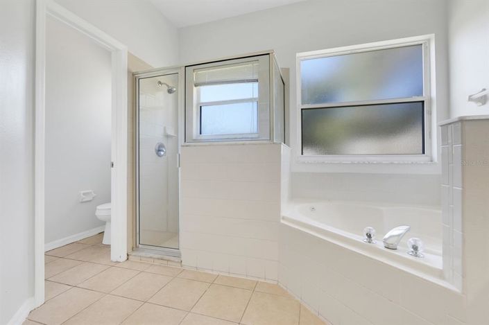 Image No.20-4 Bed Property for sale