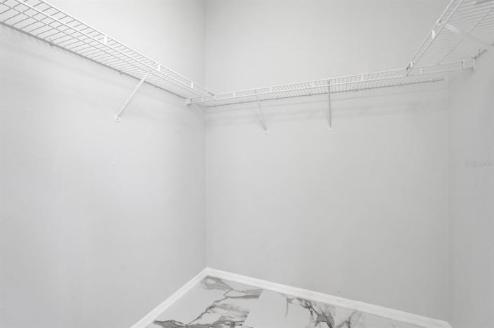 Image No.21-4 Bed Property for sale