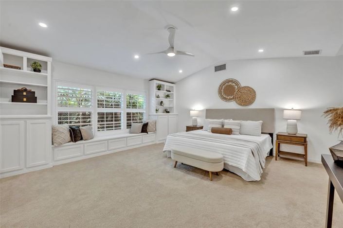 Image No.24-4 Bed Property for sale