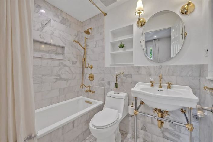 Image No.30-4 Bed Property for sale