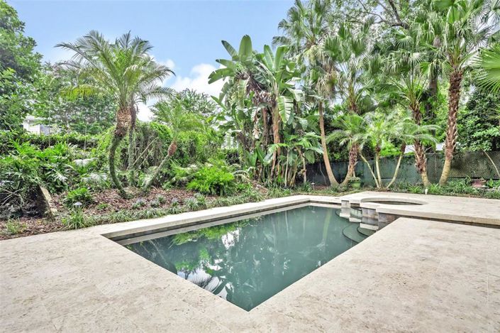 Image No.36-4 Bed Property for sale