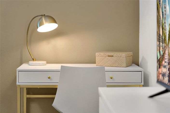 Image No.16-5 Bed Property for sale