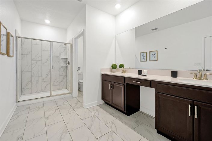 Image No.17-5 Bed Property for sale