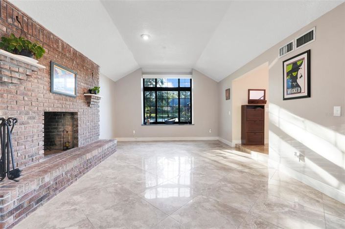 Image No.11-4 Bed Property for sale