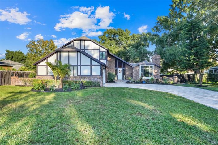 Image No.3-4 Bed Property for sale