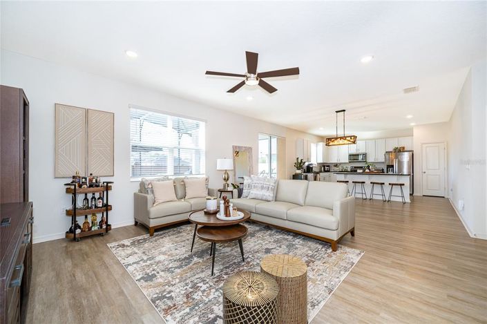 Image No.4-4 Bed Property for sale