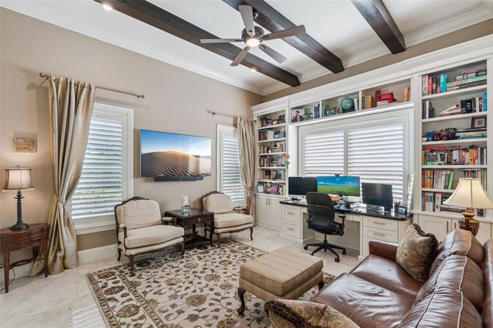 Image No.27-5 Bed Property for sale