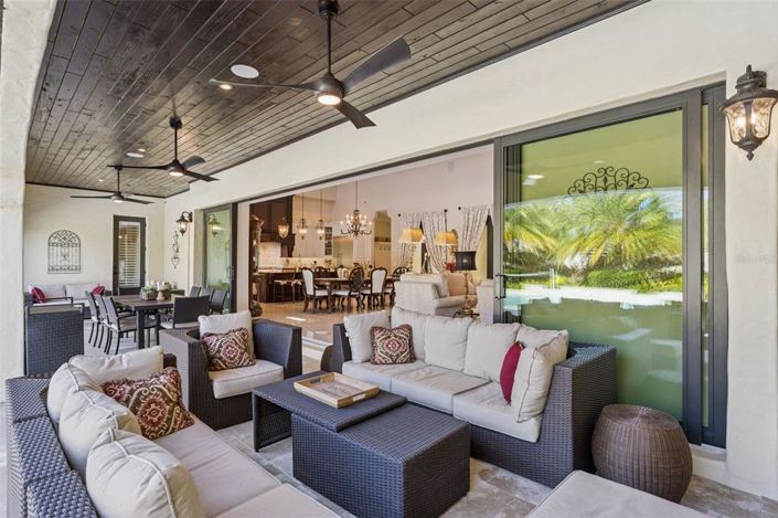 Image No.30-5 Bed Property for sale