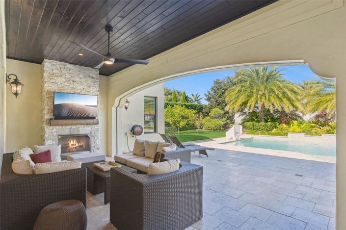 Image No.32-5 Bed Property for sale