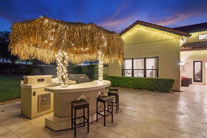 Image No.42-5 Bed Property for sale