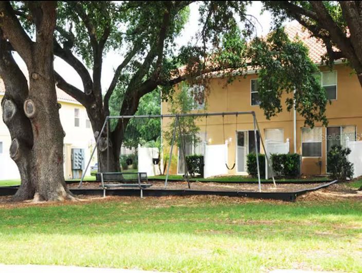 Image No.40-3 Bed Townhouse for sale