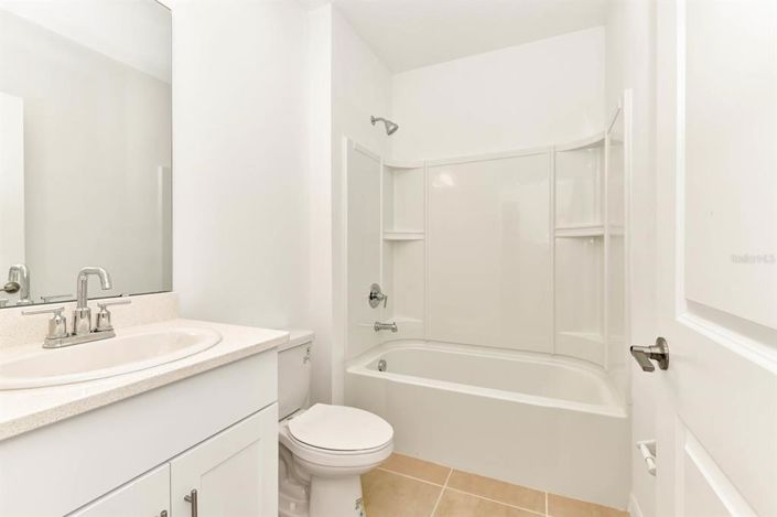 Image No.11-5 Bed Property for sale