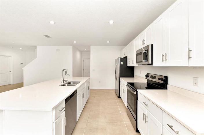 Image No.5-5 Bed Property for sale