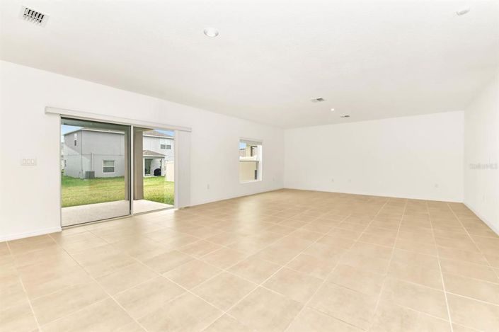 Image No.7-5 Bed Property for sale