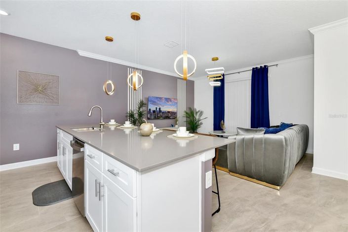 Image No.11-4 Bed Townhouse for sale