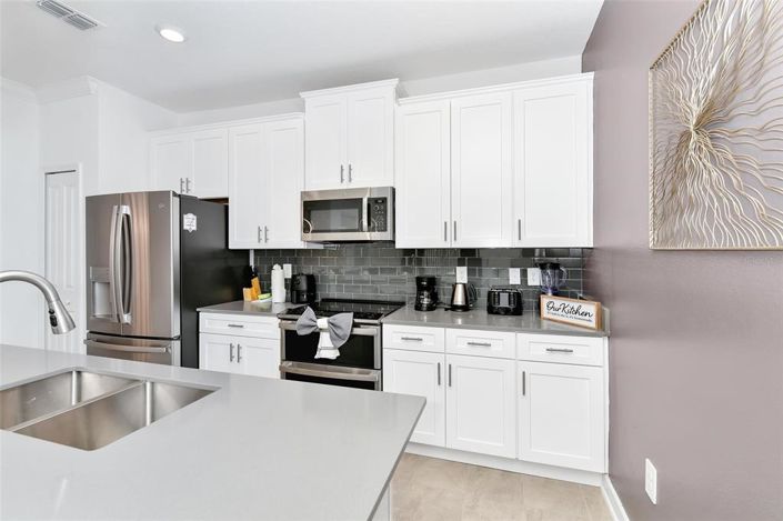 Image No.13-4 Bed Townhouse for sale