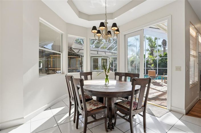 Image No.14-4 Bed Property for sale