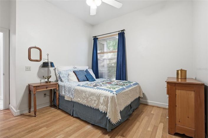 Image No.23-4 Bed Property for sale