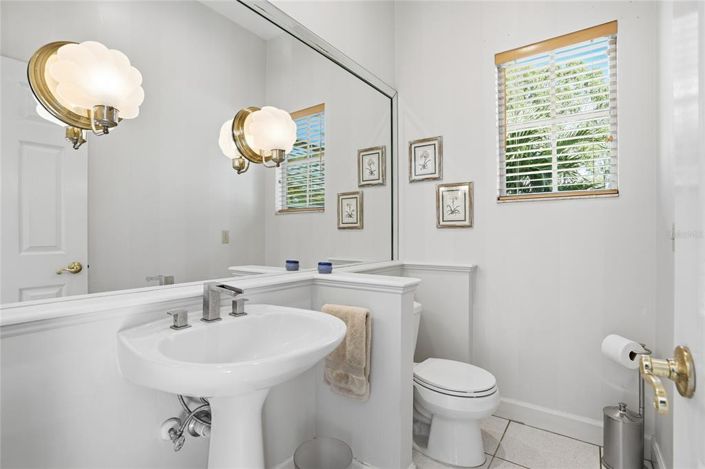 Image No.28-4 Bed Property for sale