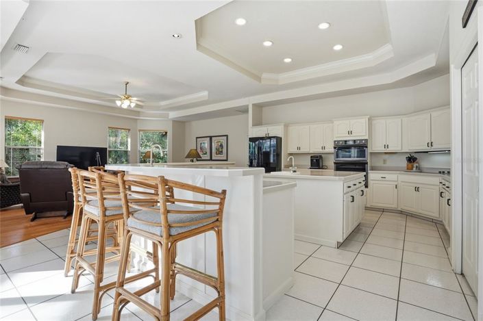 Image No.7-4 Bed Property for sale