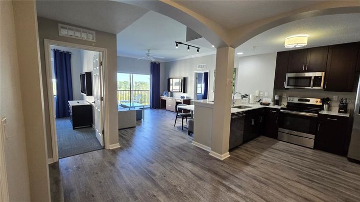 Image No.10-3 Bed Property for sale