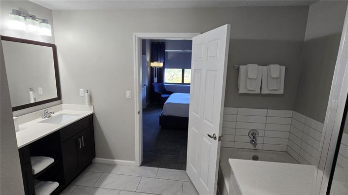 Image No.8-3 Bed Property for sale