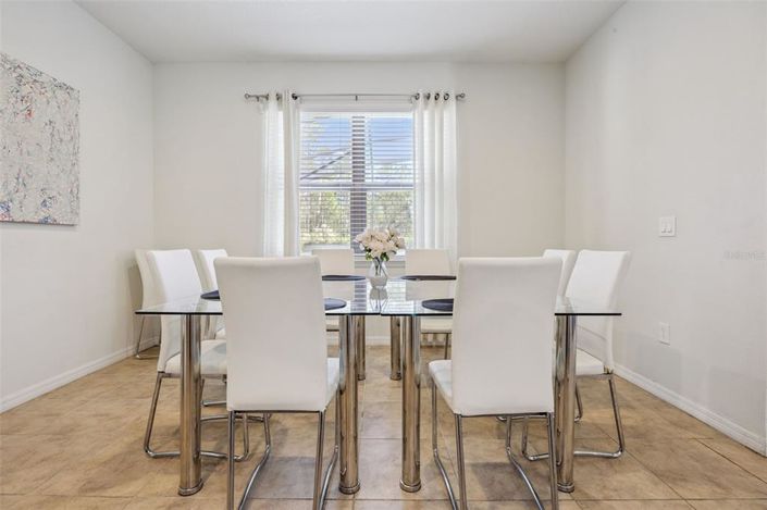 Image No.8-Propriété de 5 chambres à vendre à Kissimmee