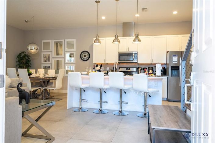 Image No.12-5 Bed Townhouse for sale