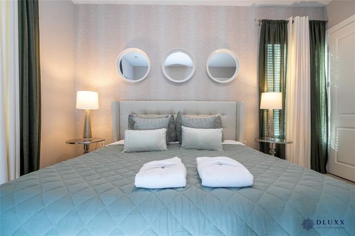 Image No.30-5 Bed Townhouse for sale