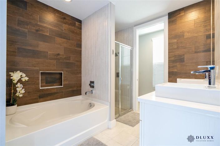 Image No.33-5 Bed Townhouse for sale