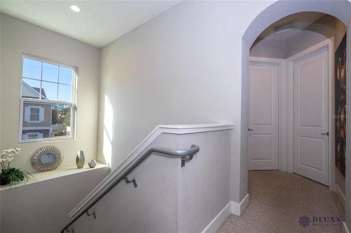 Image No.36-5 Bed Townhouse for sale