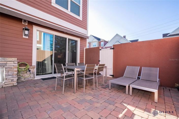 Image No.64-5 Bed Townhouse for sale