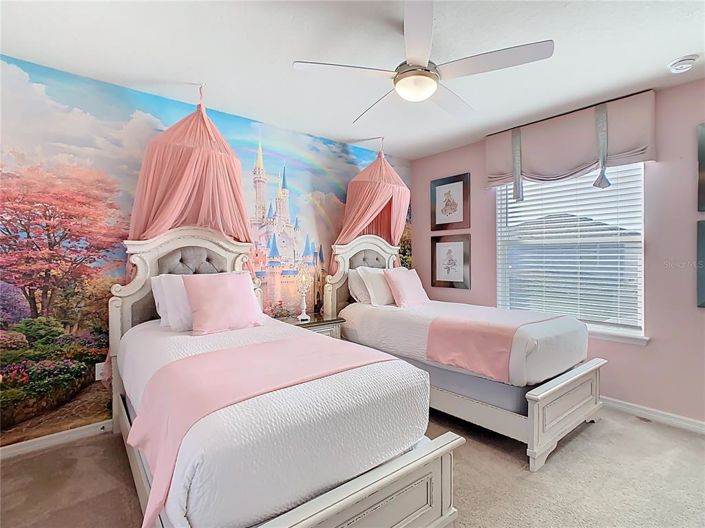 Image No.22-8 Bed Property for sale