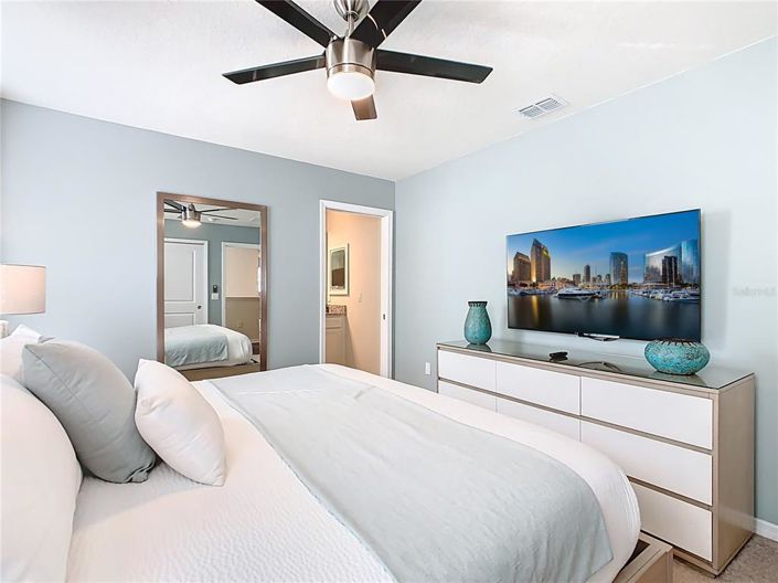 Image No.34-8 Bed Property for sale