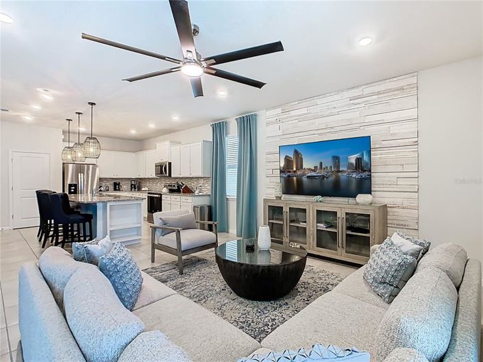 Image No.7-8 Bed Property for sale