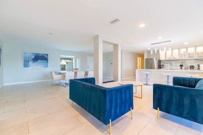 Image No.29-5 Bed Property for sale