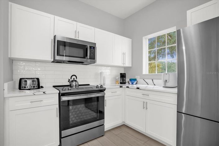 Image No.10-3 Bed Property for sale