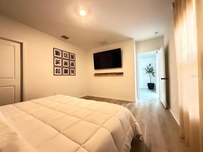 Image No.20-3 Bed Property for sale