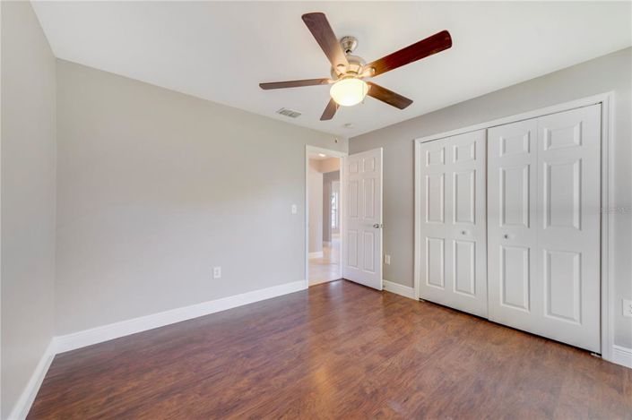 Image No.17-3 Bed Property for sale