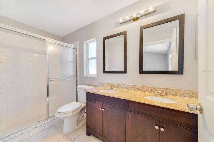 Image No.21-3 Bed Property for sale