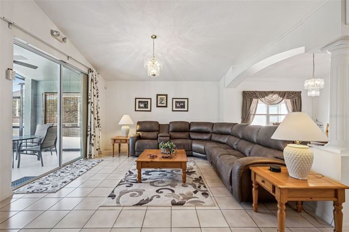 Image No.15-4 Bed Property for sale