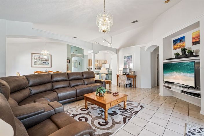 Image No.16-4 Bed Property for sale