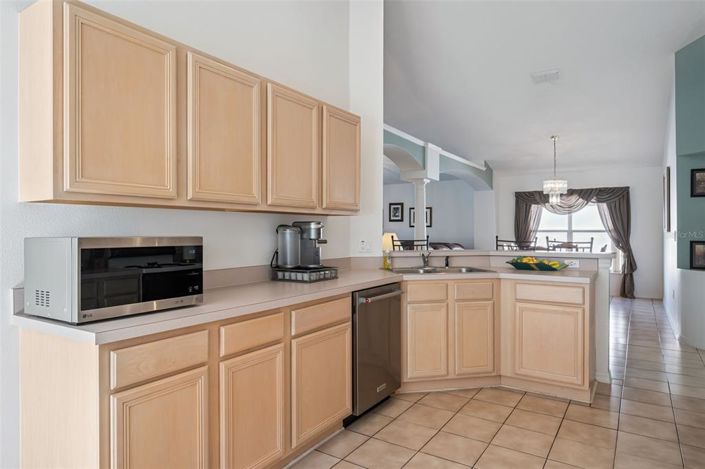 Image No.8-4 Bed Property for sale