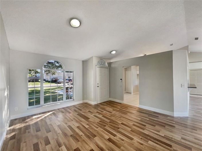 Image No.2-Propriété de 3 chambres à vendre à Davenport