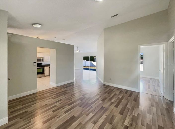 Image No.9-Propriété de 3 chambres à vendre à Davenport