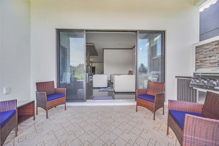 Image No.32-5 Bed Property for sale