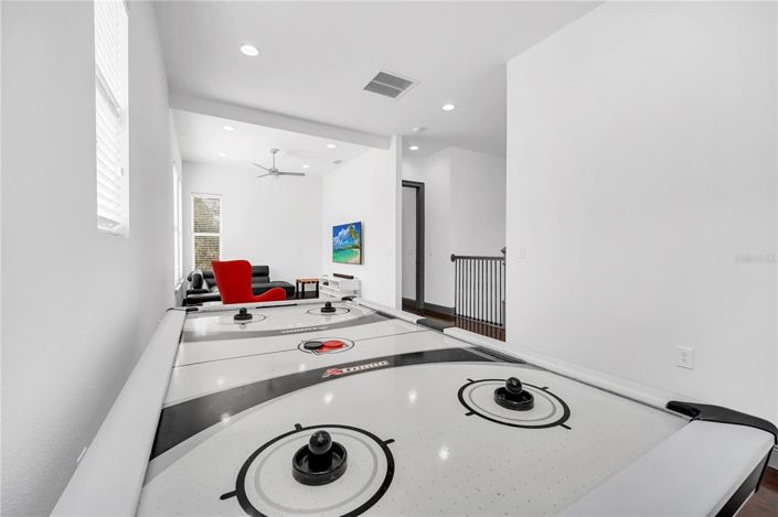 Image No.40-5 Bed Property for sale