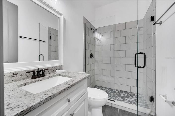 Image No.44-5 Bed Property for sale