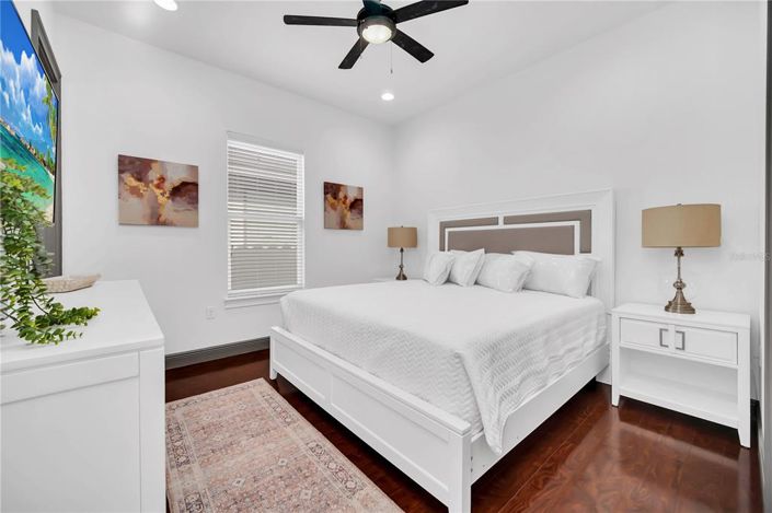 Image No.45-5 Bed Property for sale